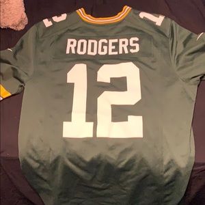 Very good condition Aaron Rodgers jersey!!